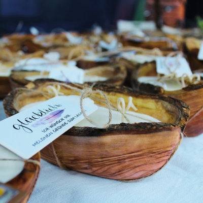 Valentinstagsgeschenk personalisierte Duftkerze in Olivenholz | Sojawachs mit Lasergravur Ich liebe Dich | rustikal 10-13 cm Geschenkidee