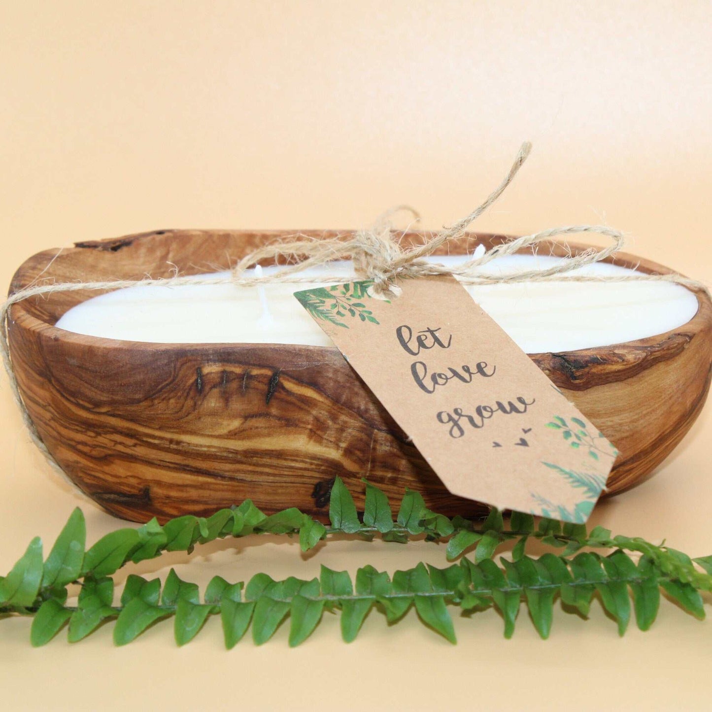 Hygge Duftkerze Sojawachskerze in Olivenholz Tapaschale